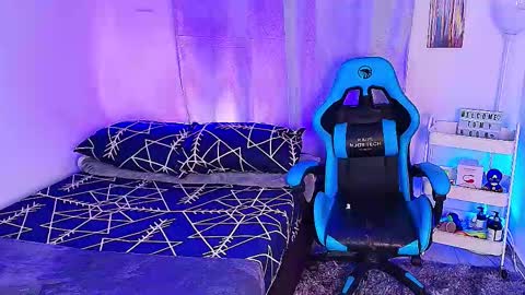 noah and ivy online show from 09-15-25, 10:37