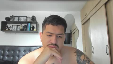 Snapshot of aronwilliams69 chatting on 12-20-25, 08:05 ARON Independent model online show from 12-20-25, 08:05