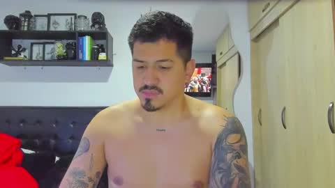 Snapshot of aronwilliams69 chatting on 02-21-26, 02:56 ARON Independent model online show from 02-21-26, 02:56