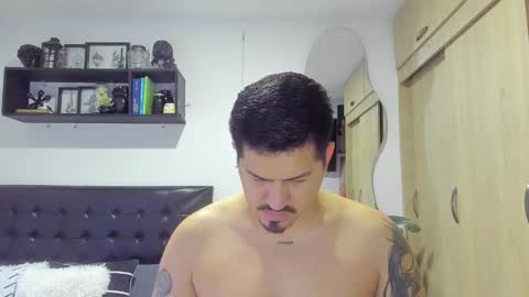 Snapshot of aronwilliams69 chatting on 03-17-26, 03:00 ARON Independent model online show from 03-17-26, 03:00