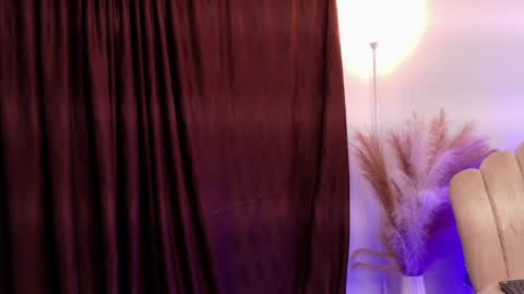 Snapshot of aroon_connor chatting on 05-15-26, 11:34 online show from 05-15-26, 11:34