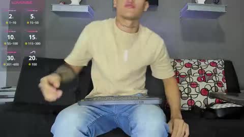 AROON HOT online show from 02-07-26, 11:47