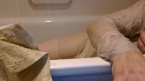 Snapshot of arpinopeer3055 chatting on 03-24-26, 05:40 arpinopeer3055 online show from 03-24-26, 05:40