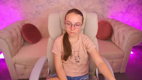 arrinawair online show from 09-24-25, 07:01