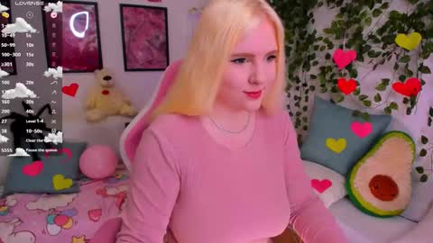 art_lovee_ online show from 02-21-26, 01:28