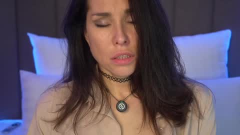 Snapshot of arte_adelle chatting on 02-03-25, 06:45 Adele online show from 02-03-25, 06:45