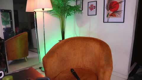 Snapshot of artechloe chatting on 02-12-25, 01:19 Chloe online show from 02-12-25, 01:19