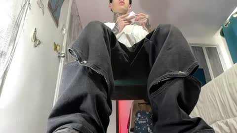   online show from 01-07-25, 08:10