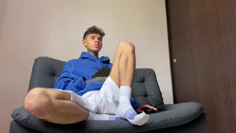   online show from 03-04-25, 03:15