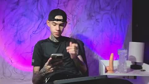   online show from 10-04-25, 11:03