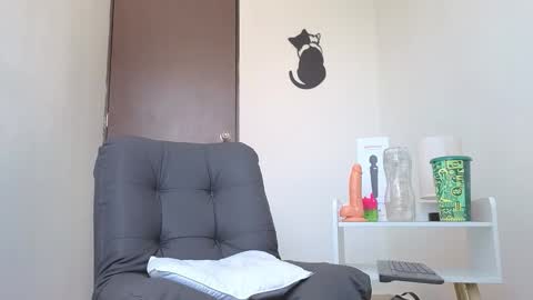   online show from 10-22-25, 12:16