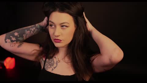 Maya online show from 02-02-25, 11:30