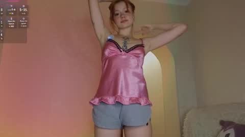 Snapshot of artemisa_meows chatting on 02-20-25, 10:04 SEE U THURSDAY  online show from 02-20-25, 10:04