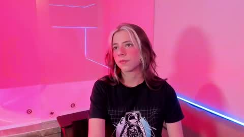 artemisablake online show from 12-19-24, 09:17