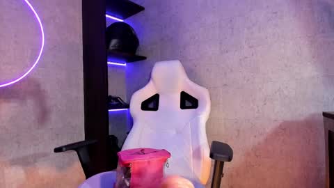 artemisablake online show from 02-13-25, 08:24