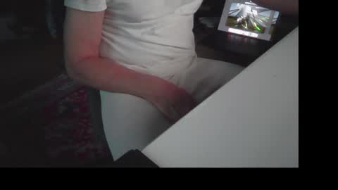 Snapshot of artesian99 chatting on 05-07-26, 06:57 artesian99 online show from 05-07-26, 06:57