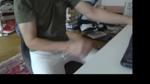 Snapshot of artesian99 chatting on 05-16-26, 09:06 artesian99 online show from 05-16-26, 09:06