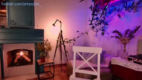 Snapshot of artexcite_ chatting on 03-09-25, 08:51 Lina online show from 03-09-25, 08:51