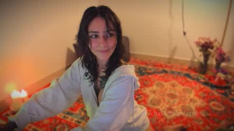 Linda  independent model artgeea online show from 10-30-25, 01:07