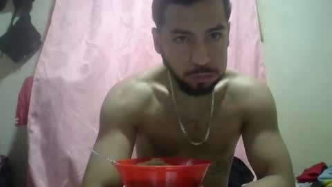 Snapshot of arthur1718 chatting on 11-18-25, 01:11 arthur1718 online show from 11-18-25, 01:11