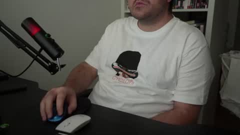 Snapshot of arthur_from_cumalot chatting on 07-30-26, 10:47 Arthur online show from 07-30-26, 10:47