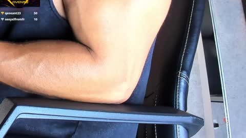 Snapshot of arthurlam chatting on 12-20-24, 02:08 Arthur online show from 12-20-24, 02:08