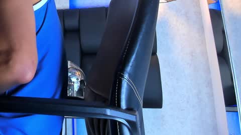 Snapshot of arthurlam chatting on 02-09-25, 01:11 Arthur online show from 02-09-25, 01:11