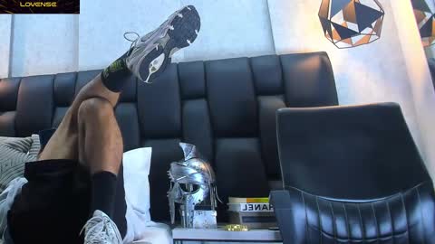 Snapshot of arthurlam chatting on 02-25-25, 04:57 Arthur online show from 02-25-25, 04:57