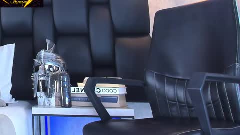 Snapshot of arthurlam chatting on 02-28-25, 03:15 Arthur online show from 02-28-25, 03:15