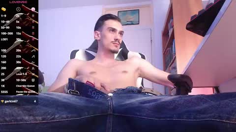 Snapshot of artieryder chatting on 01-09-26, 10:07 Artie online show from 01-09-26, 10:07