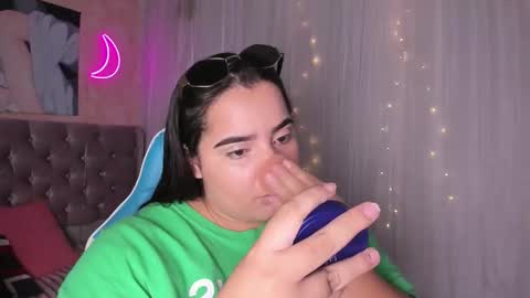 Snapshot of artmisa0519 chatting on 09-15-25, 06:52 artmisa0519 online show from 09-15-25, 06:52