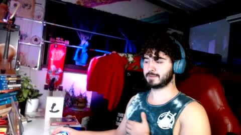 Snapshot of artorias_4 chatting on 12-04-25, 07:17 artorias 4 online show from 12-04-25, 07:17