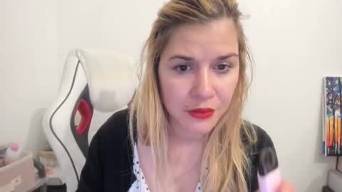 MIA online show from 09-28-25, 04:45