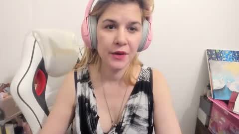 MIA online show from 12-01-25, 06:13