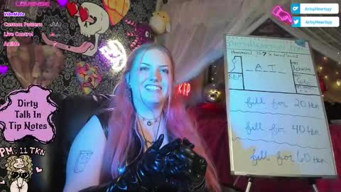 ArtsyHeartsyy online show from 11-04-25, 02:32