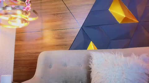 sofia online show from 05-14-26, 11:06