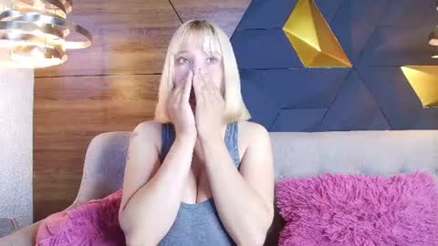 sofia online show from 06-17-26, 11:01