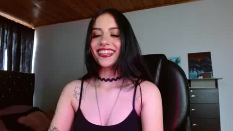   Independent Model online show from 09-09-25, 07:02