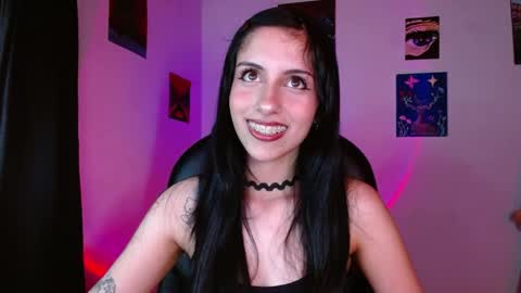 Snapshot of ary_pieerce chatting on 04-23-26, 10:45 Independent Model online show from 04-23-26, 10:45