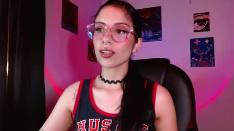 Snapshot of ary_pieerce chatting on 04-24-26, 10:45 Independent Model online show from 04-24-26, 10:45