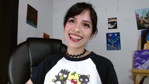 Snapshot of ary_pieerce chatting on 05-21-26, 01:01 Independent Model online show from 05-21-26, 01:01
