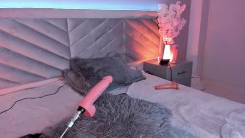 Snapshot of ary_thompson_ chatting on 12-14-24, 11:01 ARY THOMPSON online show from 12-14-24, 11:01