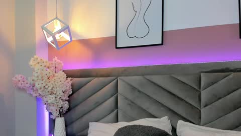 Snapshot of ary_thompson_ chatting on 01-13-25, 08:15 ARY THOMPSON online show from 01-13-25, 08:15