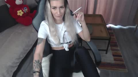 Anna online show from 05-24-26, 07:02