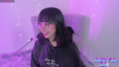 Snapshot of arya_line chatting on 05-01-26, 02:27 Arys online show from 05-01-26, 02:27