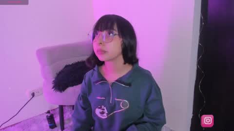 Snapshot of arya_line chatting on 05-27-26, 02:41 Arys online show from 05-27-26, 02:41