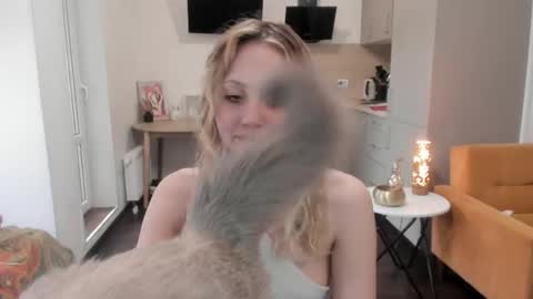 Ashley but u can call me Ash  im living with neighbor we just friends pls dont ask we not couple online show from 04-05-26, 05:04