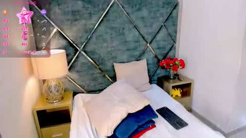 Snapshot of ash_monroee chatting on 12-18-25, 01:50 Ash Monroee online show from 12-18-25, 01:50