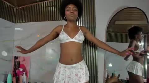asha_zuri69 online show from 07-08-26, 02:32