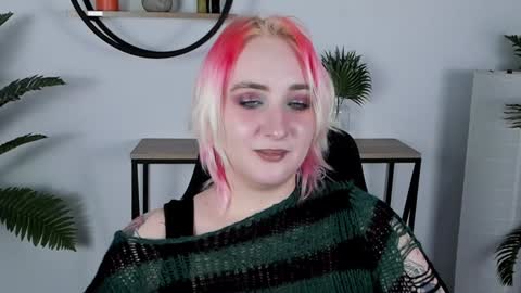 Snapshot of asheluck chatting on 01-30-25, 02:38 AshleyAshe online show from 01-30-25, 02:38